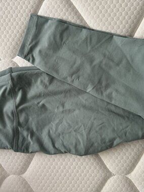 Beyond Yoga High Waisted Leggings, Sage Green, Size XL